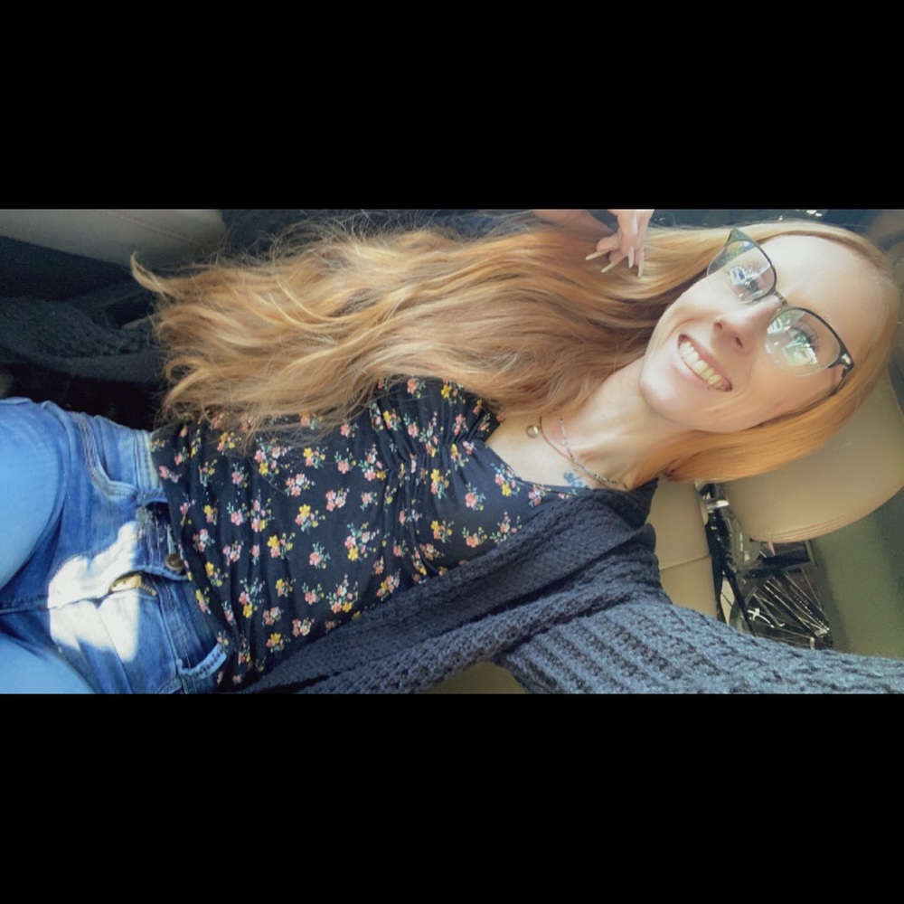 Meet your Posher, Elizabeth